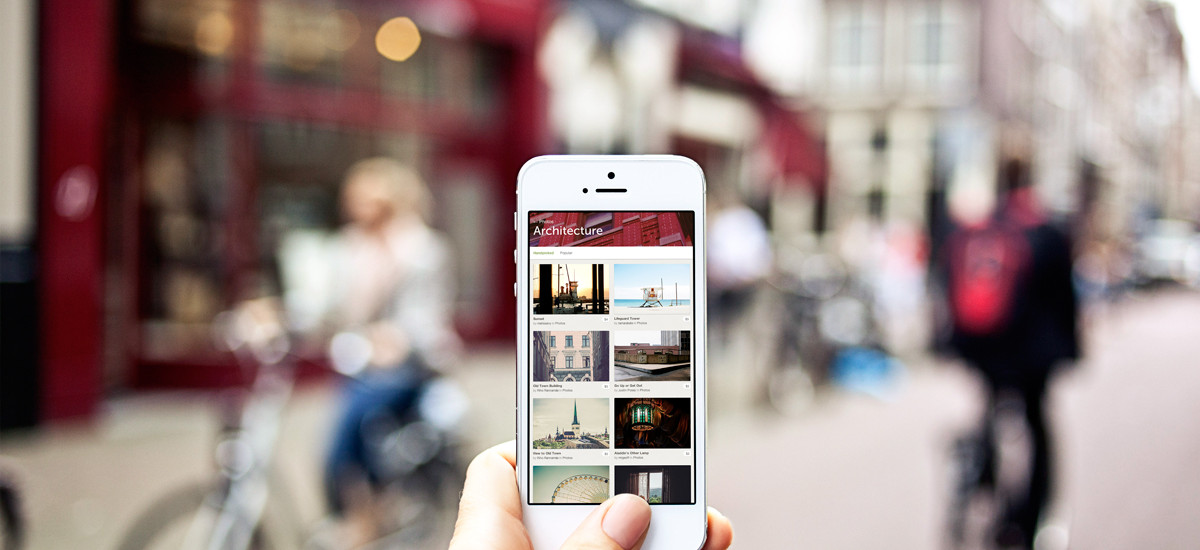 10 urban photo mockups – iPhone 5